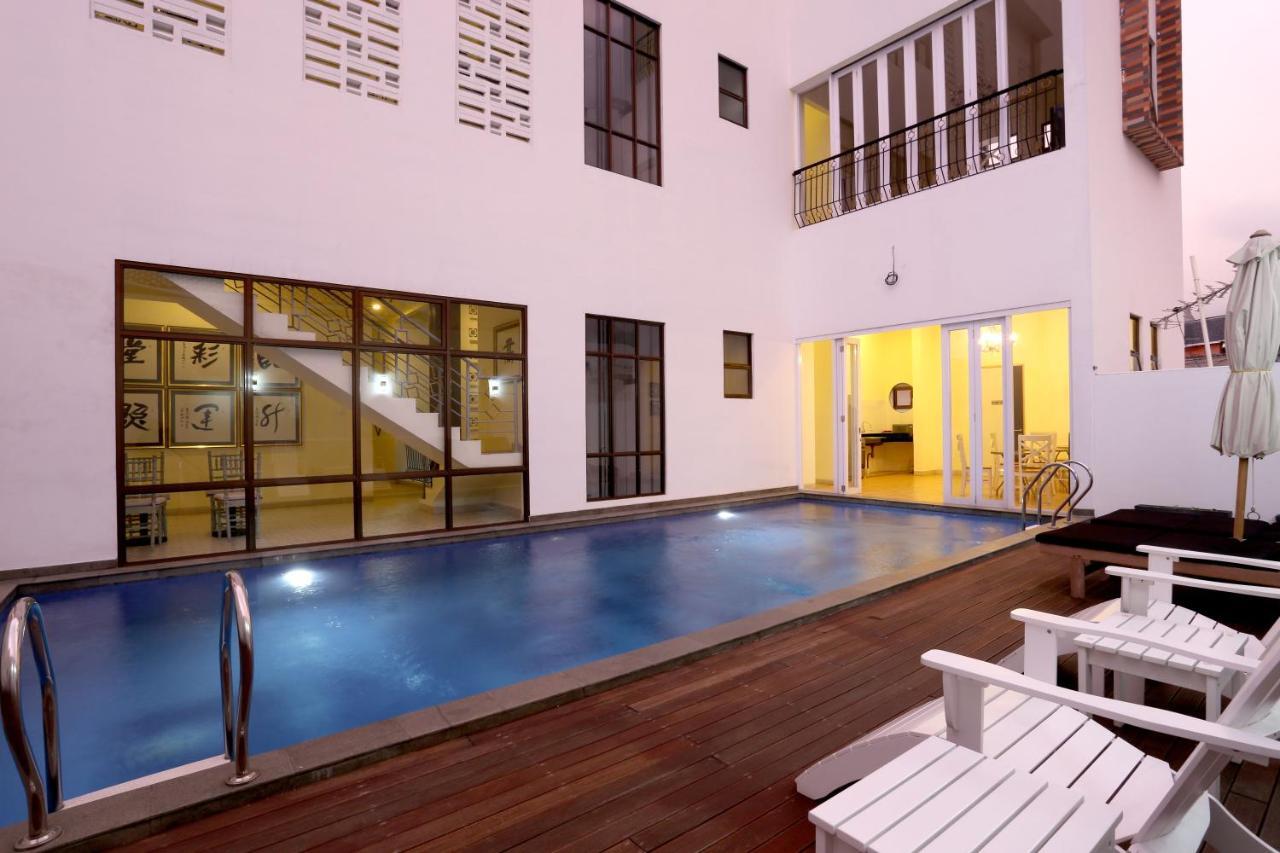 Urbanest Inn House Slipi Yakarta Exterior foto